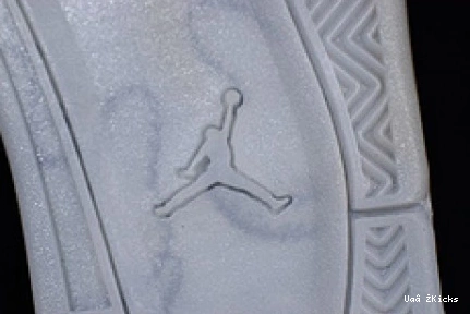 retro 4 Vibrant kaws 2906 930155- black Air Nike Jordan 540 0619